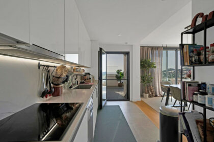 f74eb353e41b4be138c7a9b7500ad802 - 26