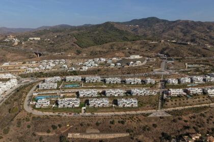 f74eb353e41b4be138c7a9b7500ad802 - 45