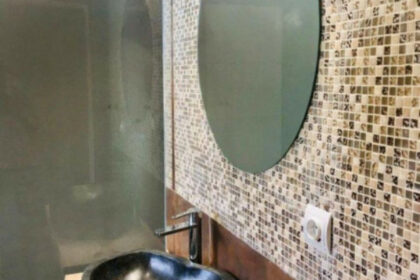 f77aca232fb32d7e97a88a8c66072be2 - 23