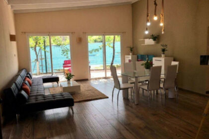 f77aca232fb32d7e97a88a8c66072be2 - 9