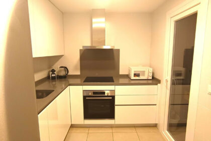 f80c98348e07b69d5e5727d4e3db2ad3 - 12