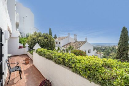 f80d28ef9315224a968e2a2462189f1b - 3