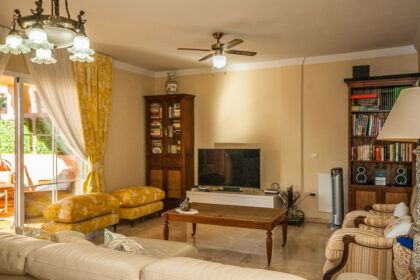 f8417f1c4b3928d989cc34099b0f1cfd - 12