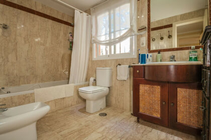 f8417f1c4b3928d989cc34099b0f1cfd - 9