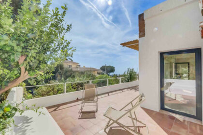 f900814618203668e082923d6d6989b1 - 1