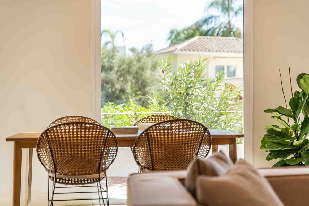 f900814618203668e082923d6d6989b1 - 10