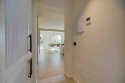 f900814618203668e082923d6d6989b1 - 18