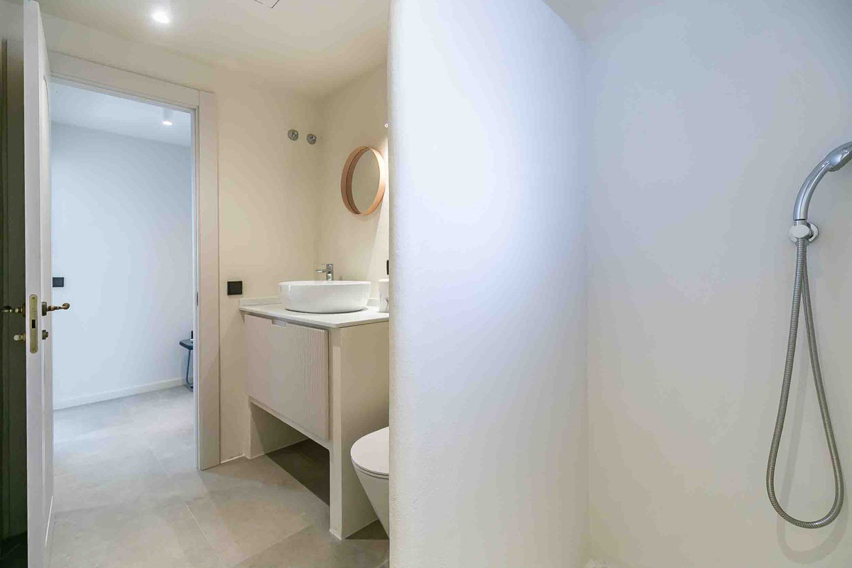 f900814618203668e082923d6d6989b1 - 22