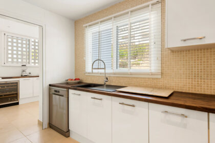 f9ba167aff3d161f2646a22bc7369105 - 17