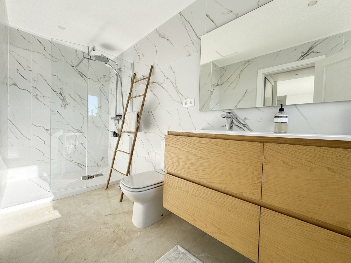 f9ba167aff3d161f2646a22bc7369105 - 23