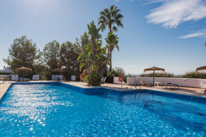 f9ba167aff3d161f2646a22bc7369105 - 28