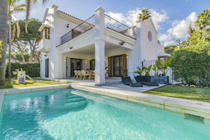 f9d0577a10e4412573d01597d6a20930 - 1