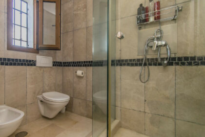 f9d0577a10e4412573d01597d6a20930 - 19