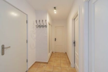 f9d0577a10e4412573d01597d6a20930 - 25