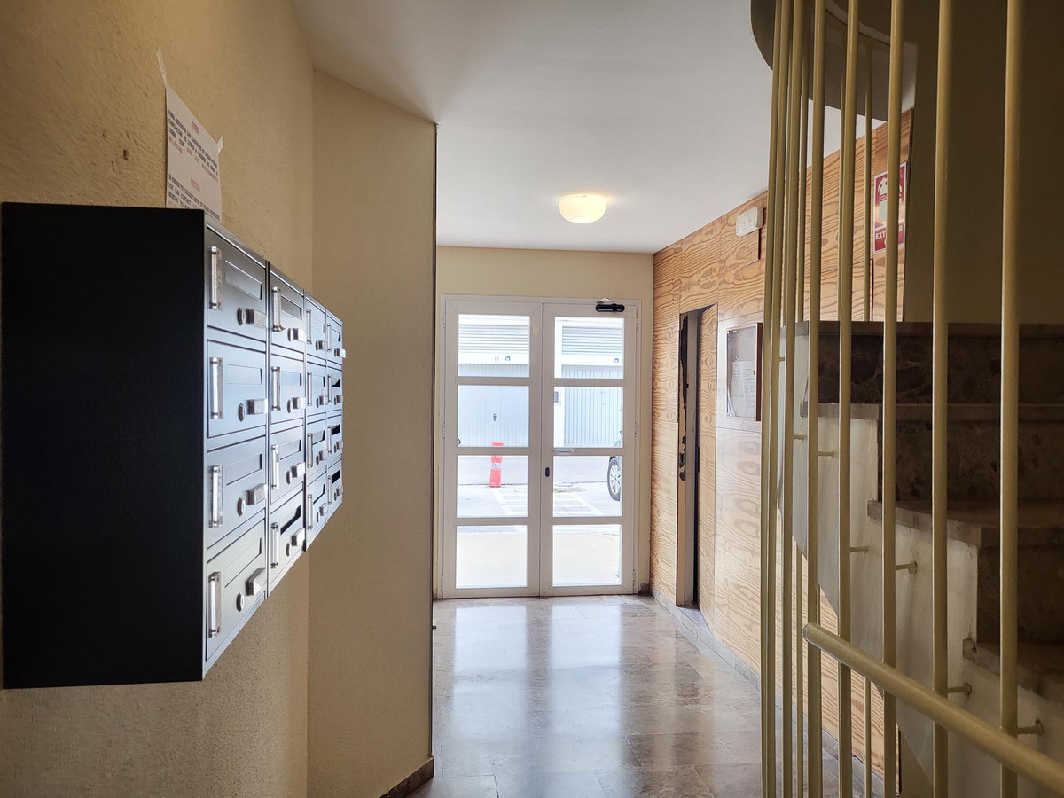 fc0fd4ec1a00448415c3d99f3b492045 - 3