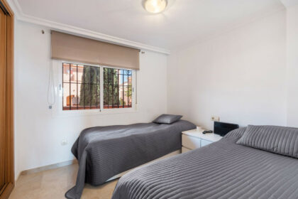 fc71a6623ee6908cf6b84ff4fe756209 - 15