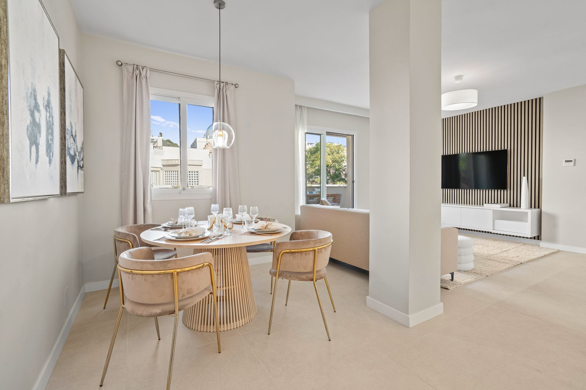 fdc404932b17f9e18d4d2988e5197d5e - 12