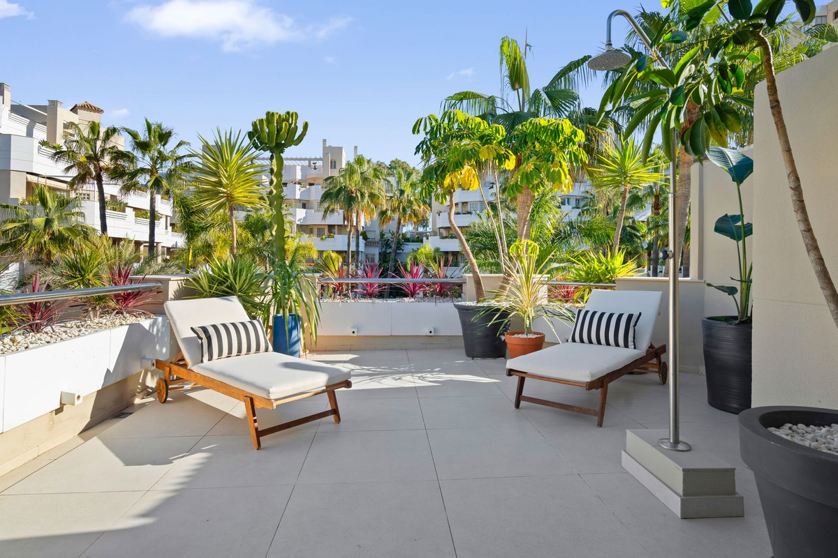 fdc404932b17f9e18d4d2988e5197d5e - 21