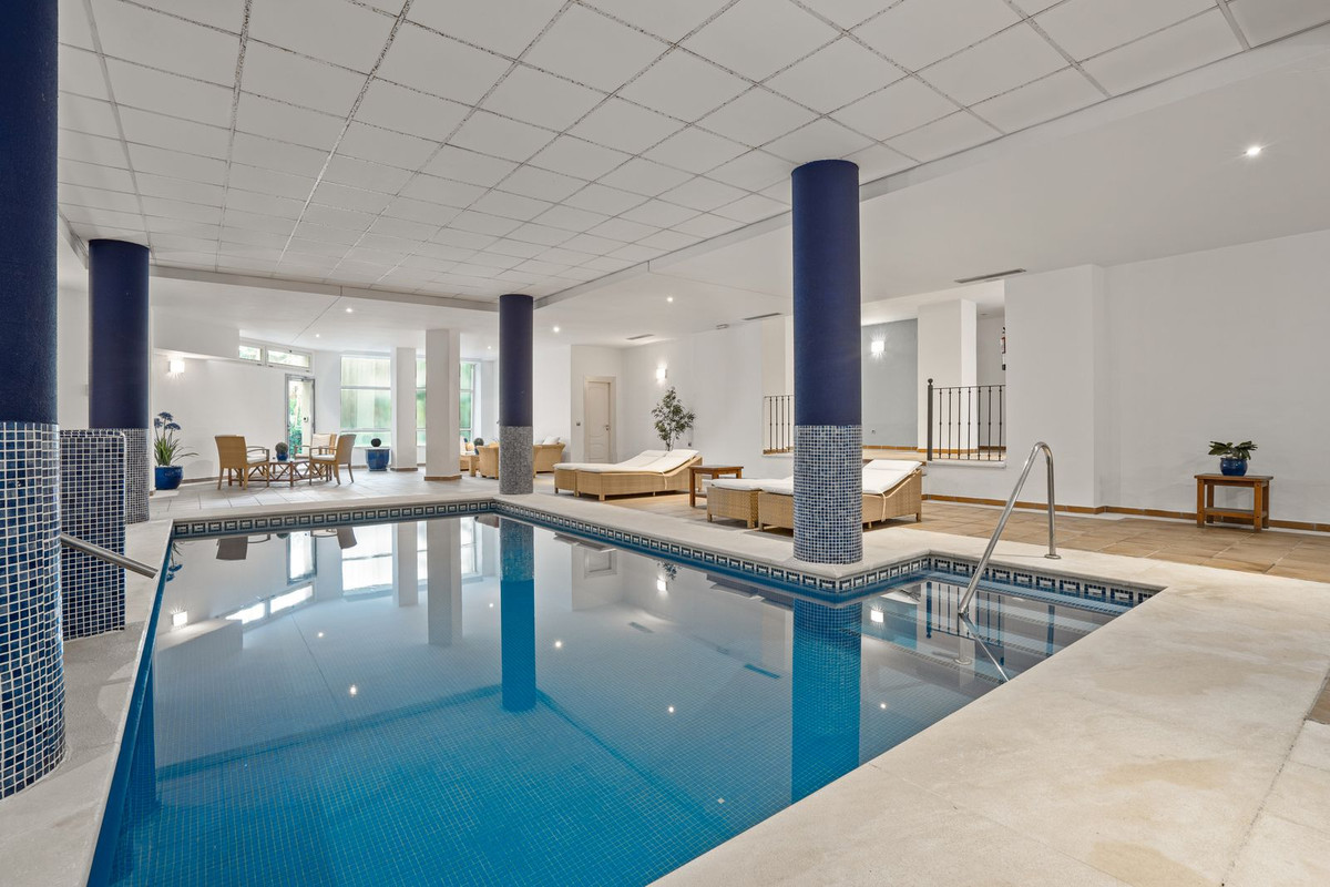 fdc404932b17f9e18d4d2988e5197d5e - 32