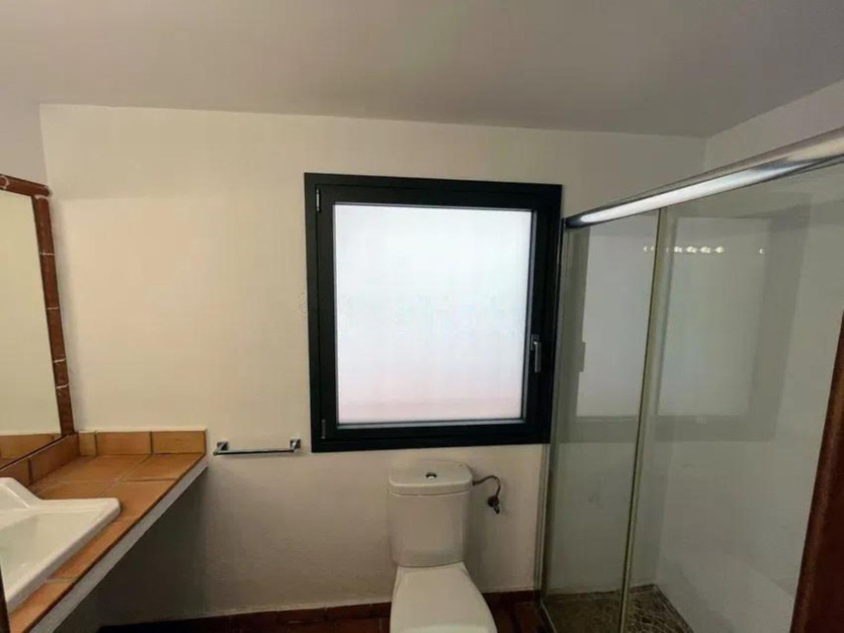 fdfcca9f680f0545c08eab68f66259c6 - 11