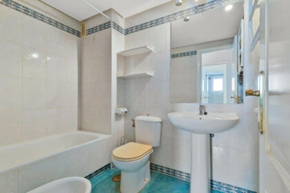 fe0832b2ae53beb56569eb8ca4eaf643 - 18