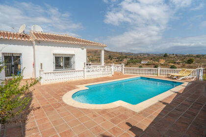 ff2c313a99d16ee521f07d98a761d322 - 12