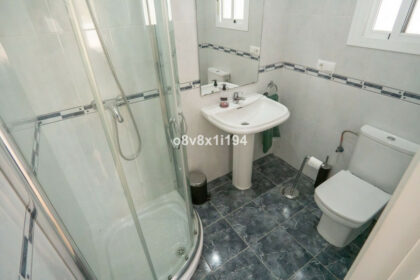 ff2c313a99d16ee521f07d98a761d322 - 23