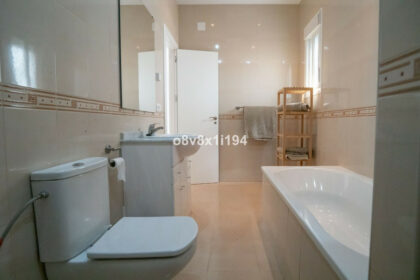 ff2c313a99d16ee521f07d98a761d322 - 28