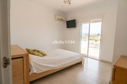 ff2c313a99d16ee521f07d98a761d322 - 32