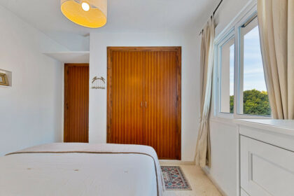 fffda1985f977f08237c7469f55438e8 - 13