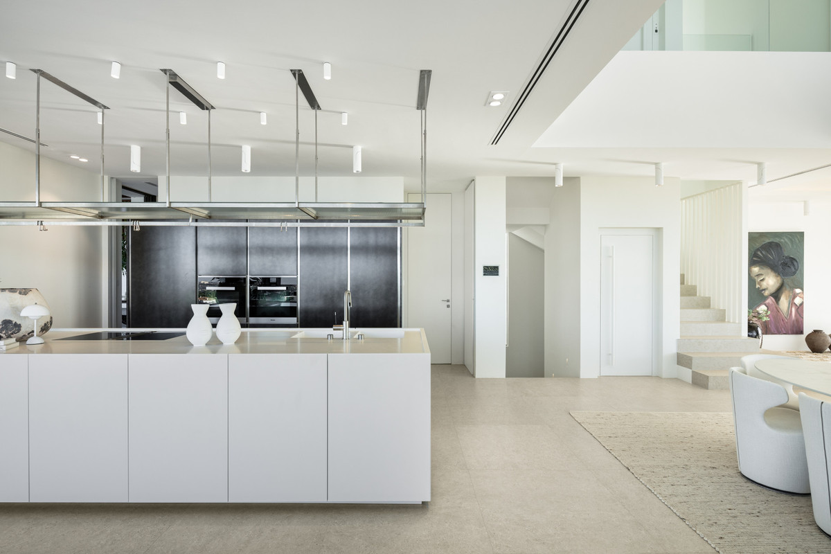 000a0e701e99dd726181de0814bef863 - 12