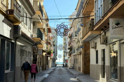 0272d54b511b7f46b03228503d5ac1fb - 12