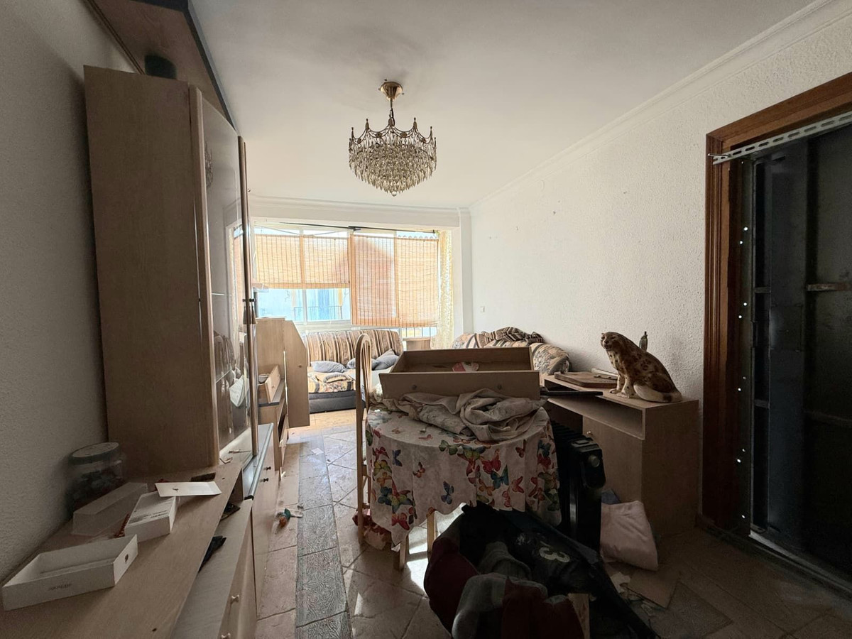 0272d54b511b7f46b03228503d5ac1fb - 9