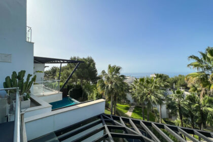 03e3d68932df814bea03782a43bd5826 - 24