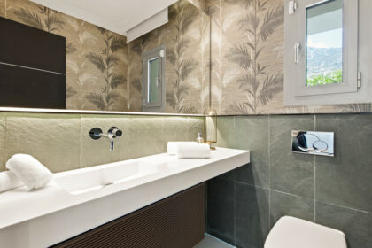 03e3d68932df814bea03782a43bd5826 - 35