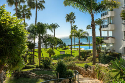 03f09efc76b1e4ba8fec291f12631082 - 25