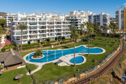 03f09efc76b1e4ba8fec291f12631082 - 50