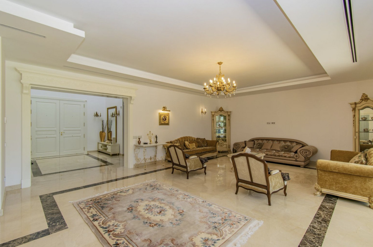 06a9dd8ad80d5a382e3ded05b275b349 - 13