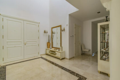 06a9dd8ad80d5a382e3ded05b275b349 - 27