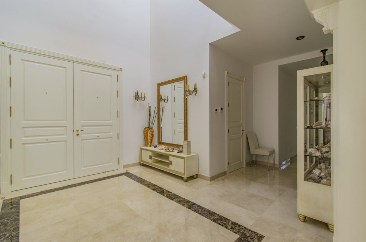 06a9dd8ad80d5a382e3ded05b275b349 - 27