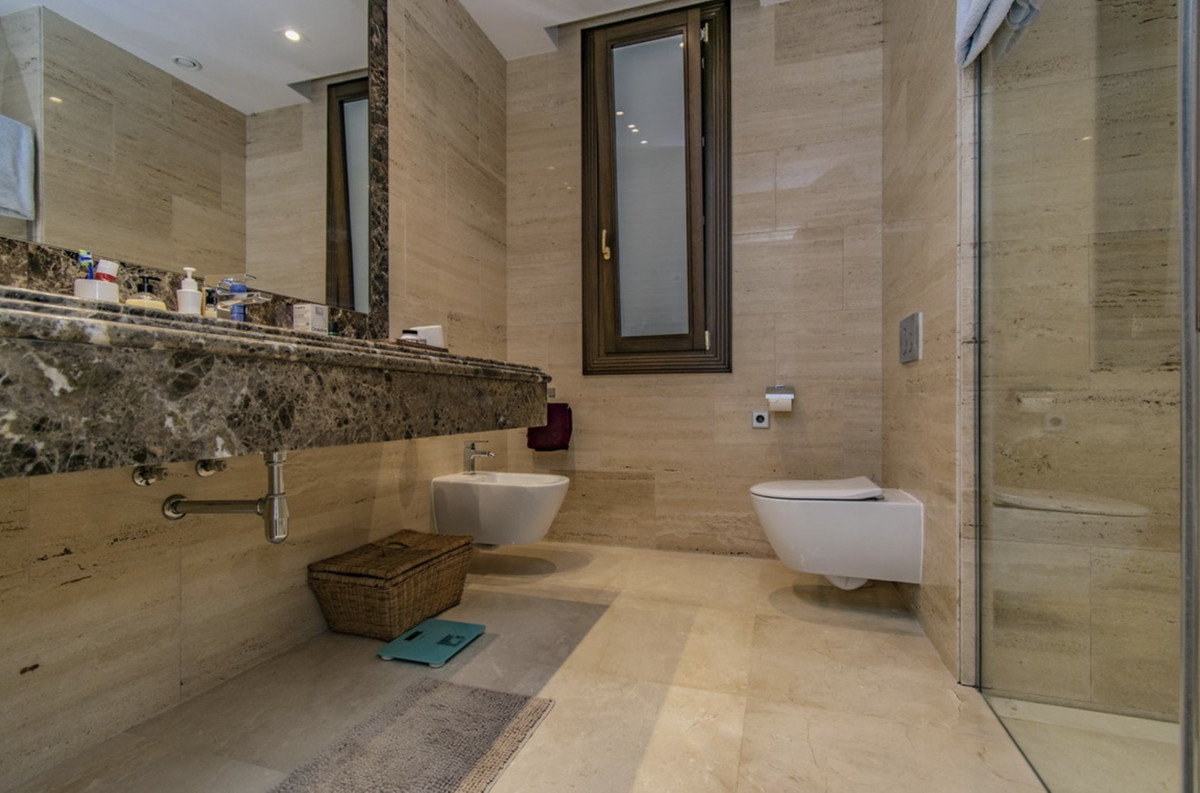 06a9dd8ad80d5a382e3ded05b275b349 - 35