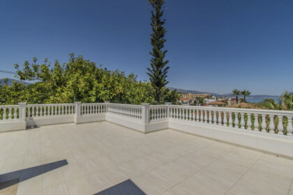 06a9dd8ad80d5a382e3ded05b275b349 - 38