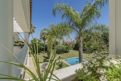 06a9dd8ad80d5a382e3ded05b275b349 - 39