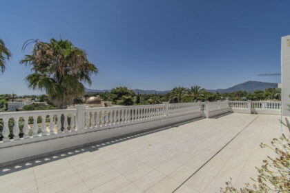 06a9dd8ad80d5a382e3ded05b275b349 - 48