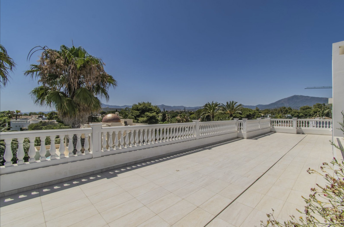 06a9dd8ad80d5a382e3ded05b275b349 - 48