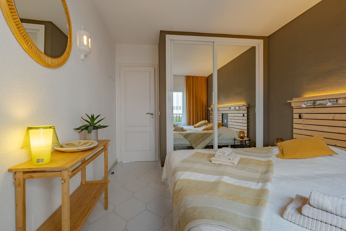 06b860de238aa46a828cee006a931295 - 34