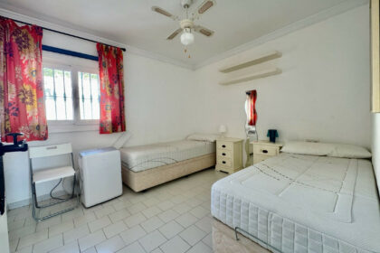 0732d18d039e08502c0ab38c49f28c9b - 12