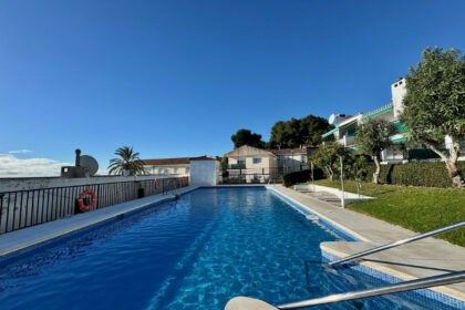 0732d18d039e08502c0ab38c49f28c9b - 9