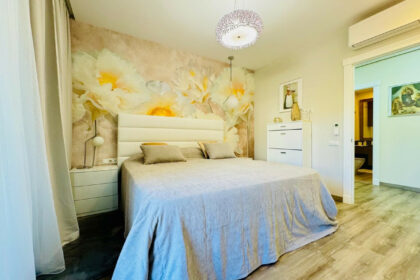 08c749e8c6bbe6c3fd385241fc55101b - 10