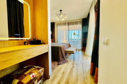 08c749e8c6bbe6c3fd385241fc55101b - 13